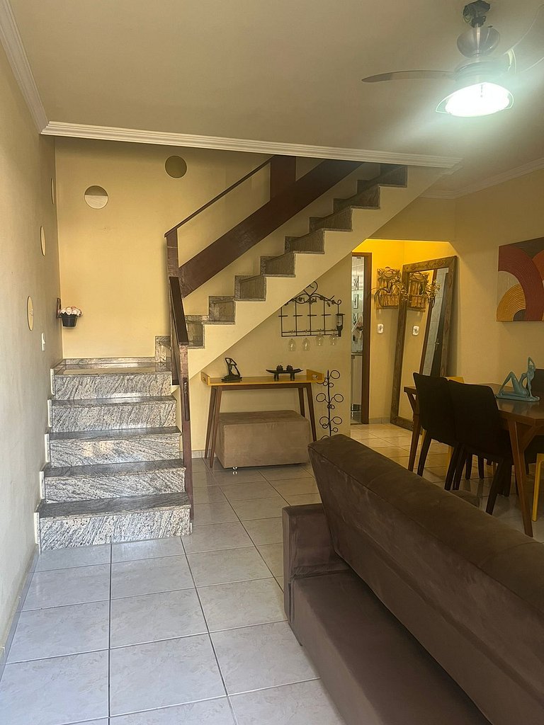Casa, Até 7Hóspedes, 5minutos da Praia, Garagem, Wi-fi 300Mb