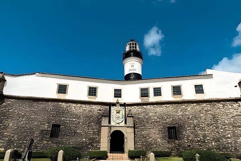 Ap até 4 hóspedes, Frente Praia, Varanda, na Barra , de Fren