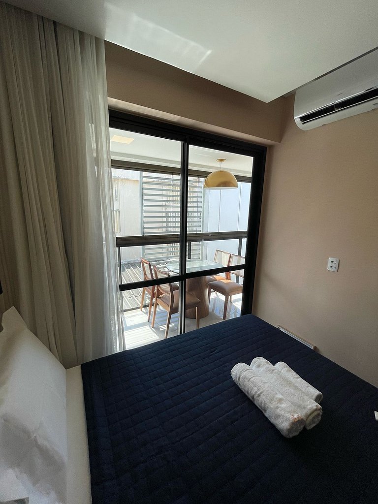 Ap até 4 hóspedes, Frente Praia, Varanda, na Barra , de Fren