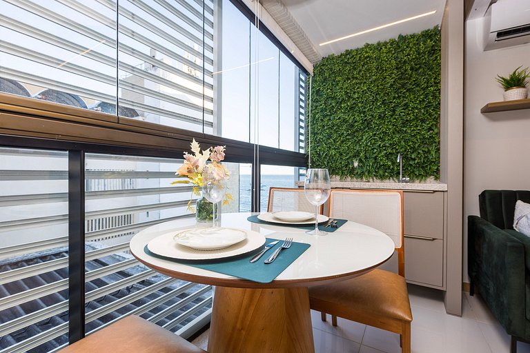 Ap até 4 hóspedes, Frente Praia, Varanda, na Barra , de Fren