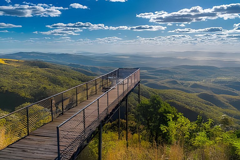 Fazenda ,11 Suítes, Até 42 Hóspedes, 17kmBrazland