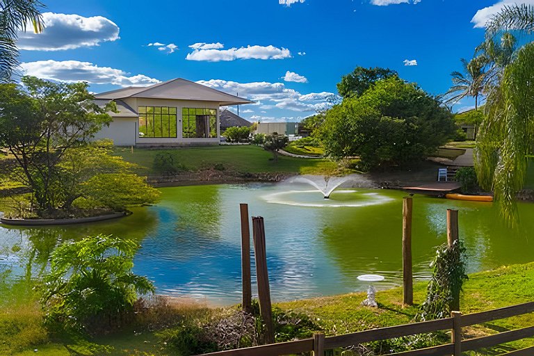 Fazenda ,11 Suítes, Até 42 Hóspedes, 17kmBrazland