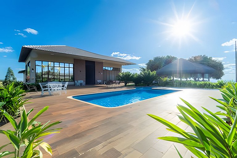Fazenda ,11 Suítes, Até 42 Hóspedes, 17kmBrazland