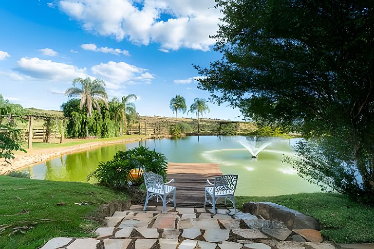 Fazenda ,11 Suítes, Até 42 Hóspedes, 17kmBrazland