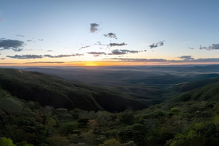 Fazenda ,11 Suítes, Até 42 Hóspedes, 17kmBrazland