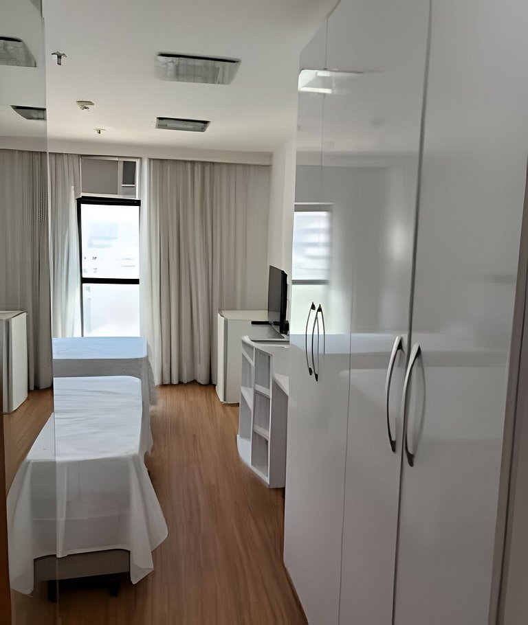 Flat em Hotel, Até 4 Hóspedes, Piscina, Garagem , Jr Catito