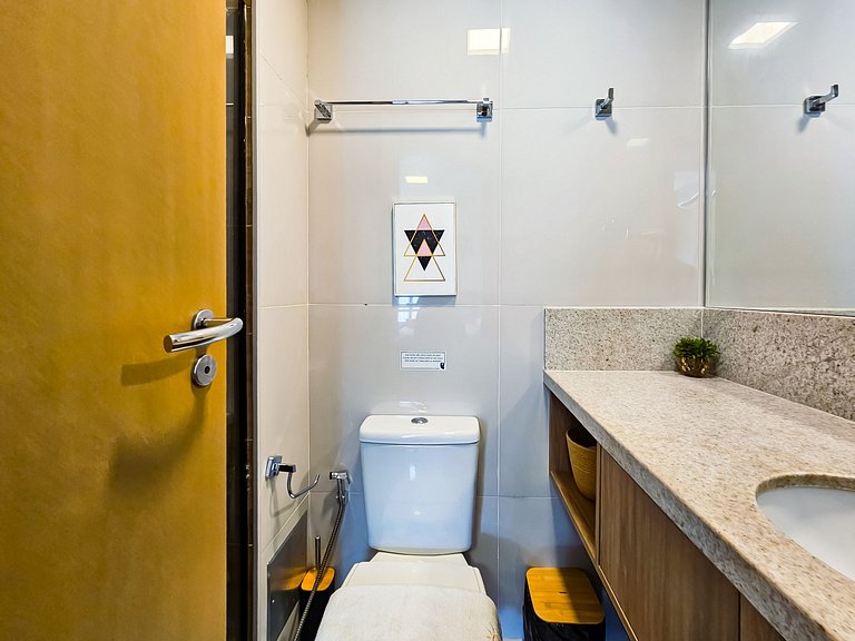 Ap até 4 hóspedes, Frente Praia, Varanda, na Barra , de Fren