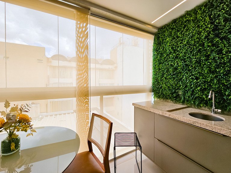 Ap até 4 hóspedes, Frente Praia, Varanda, na Barra , de Fren