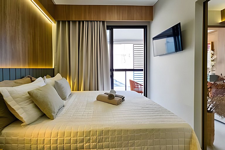 Ap até 4 hóspedes, Frente Praia, Varanda, na Barra , de Fren