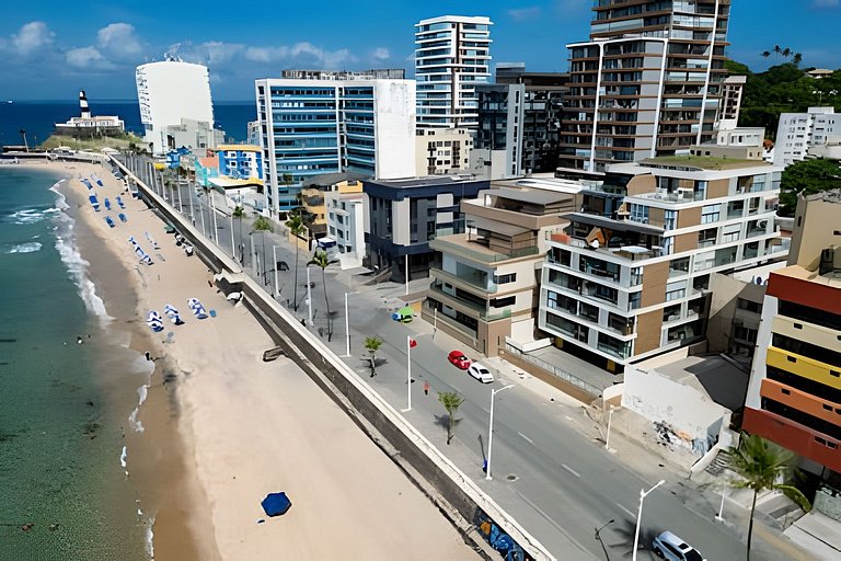 Ap até 4 hóspedes, Frente Praia, Varanda, na Barra , de Fren