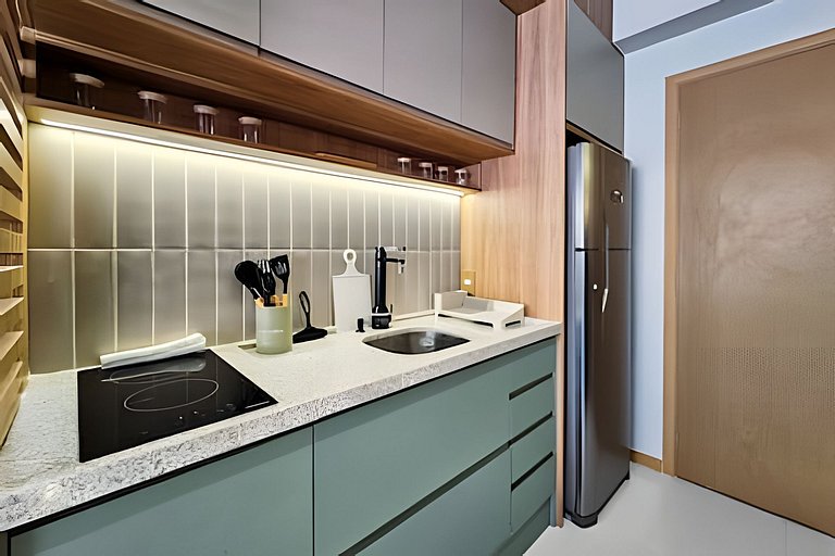 Ap até 4 hóspedes, Frente Praia, Varanda, na Barra , de Fren