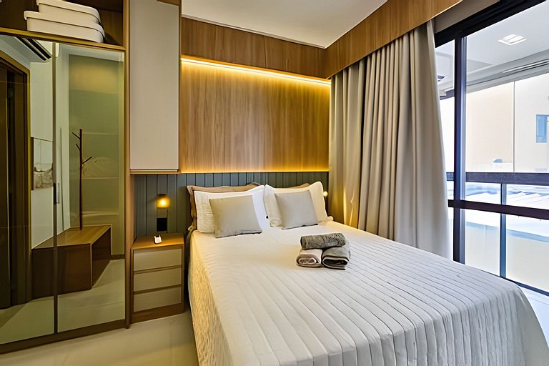 Ap até 4 hóspedes, Frente Praia, Varanda, na Barra , de Fren