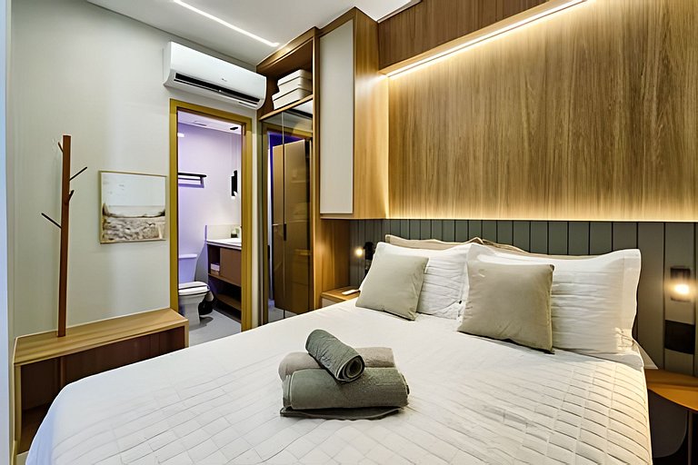 Ap até 4 hóspedes, Frente Praia, Varanda, na Barra , de Fren