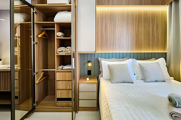 Ap até 4 hóspedes, Frente Praia, Varanda, na Barra , de Fren