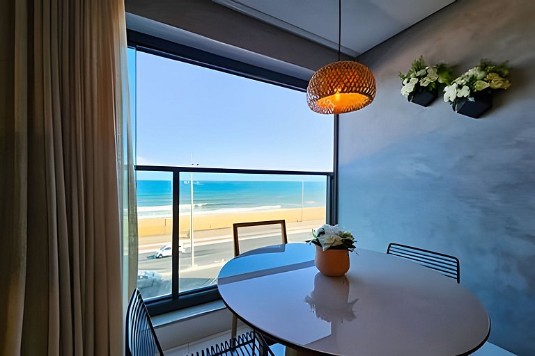 Frente Praia, Até 4 Hóspedes, Piscina, Garagem, Rooftop, Jr